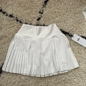 Alo white tennis skirt